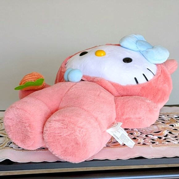 Hello Kitty Easter Greeter 2024 New w/o Tags - Picture 6 of 6